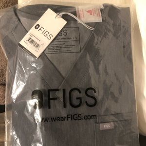 new (unopened) figs large graphite scrubs